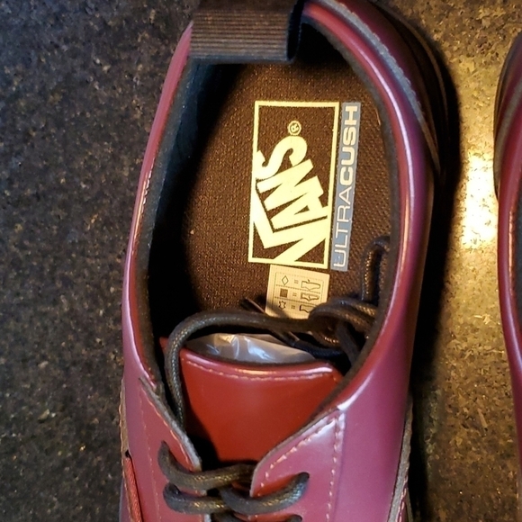 VANS Colfax Low Leather Shoes Red Easy On M7 W8.5 - Picture 6 of 9